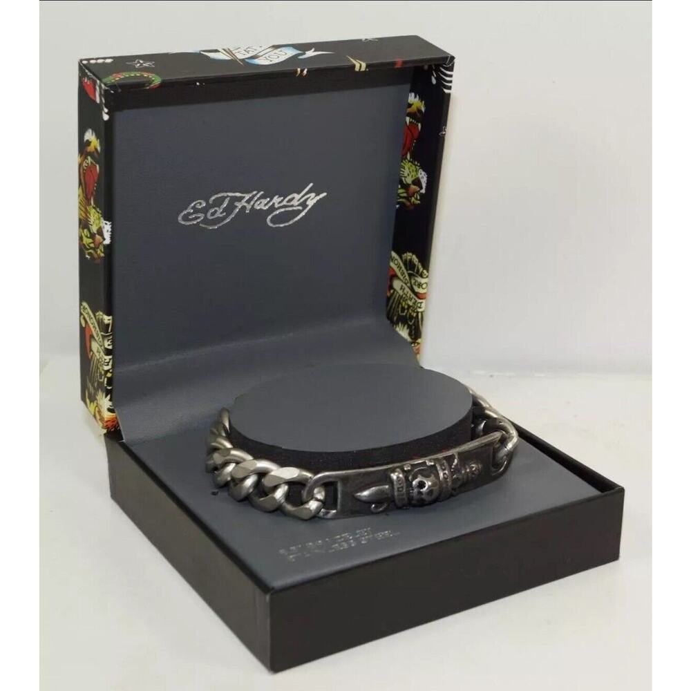 New Ed Hardy Do or Die Antique Silver-Tone Stainless Steel Skull Bracelet w/Box - Picture 2 of 4